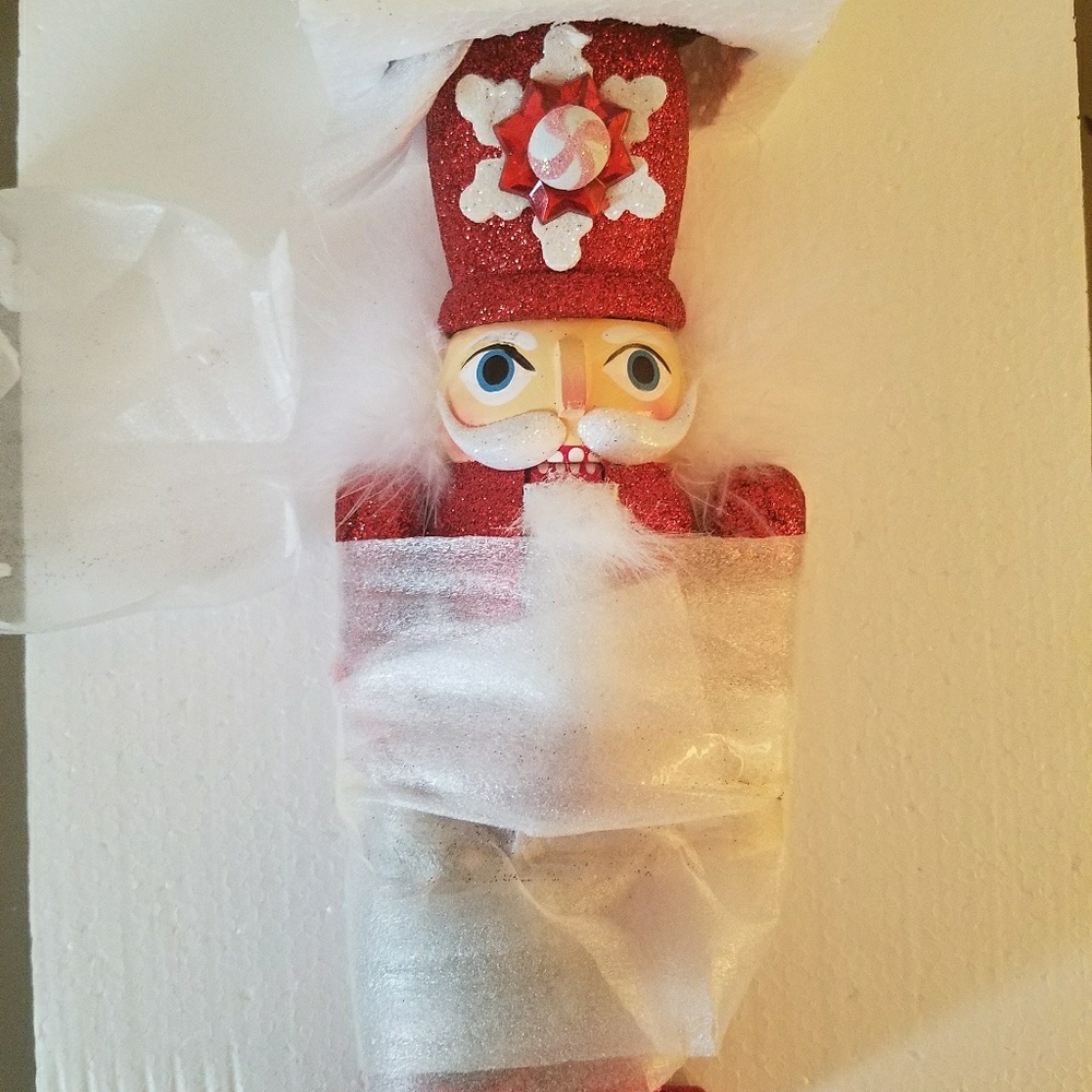 Hollywood nutcracker